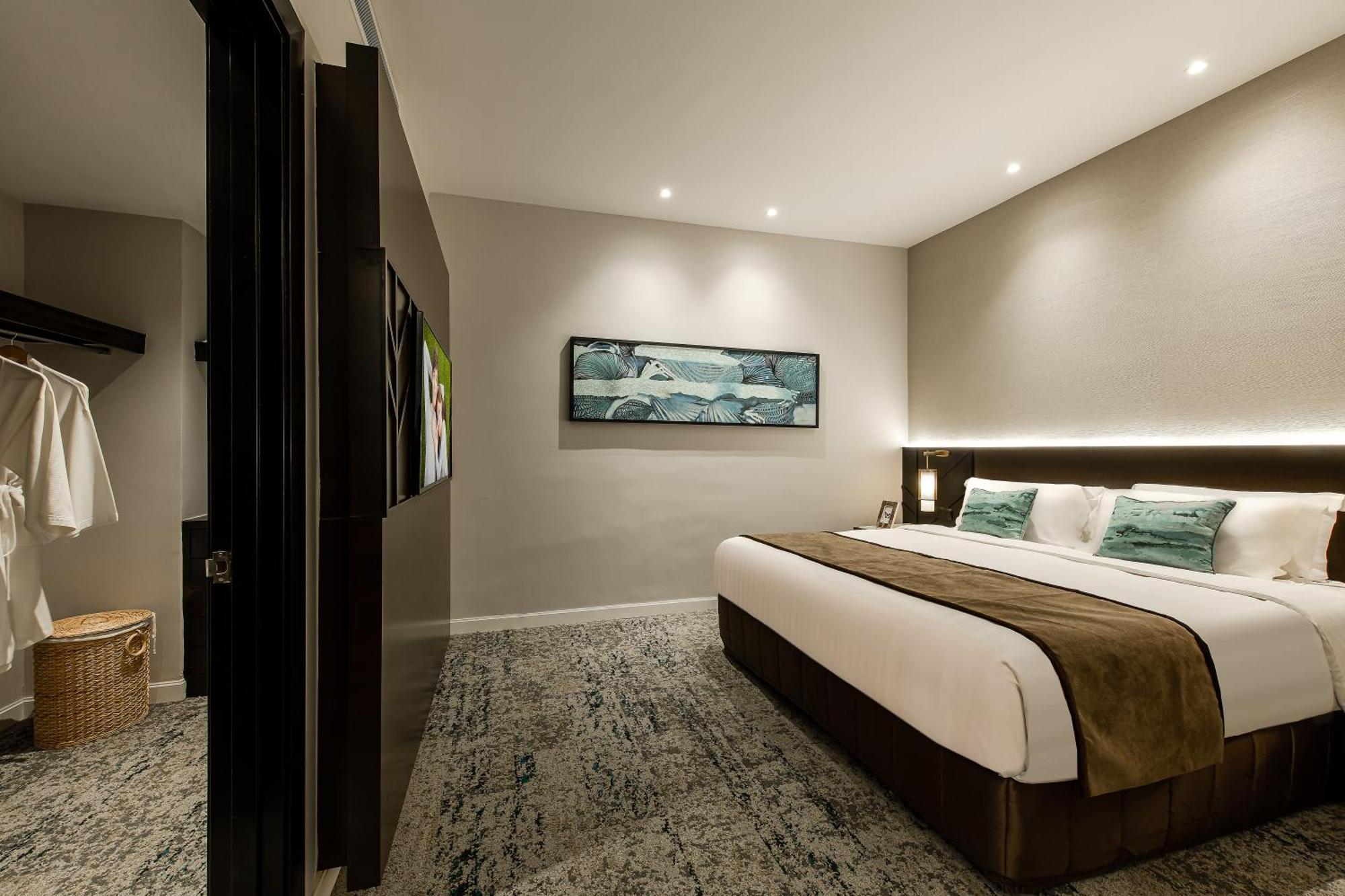 Ascott